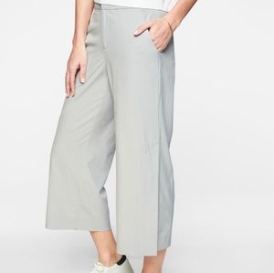 Athleta Women's Tribeca Crop Pant size 4